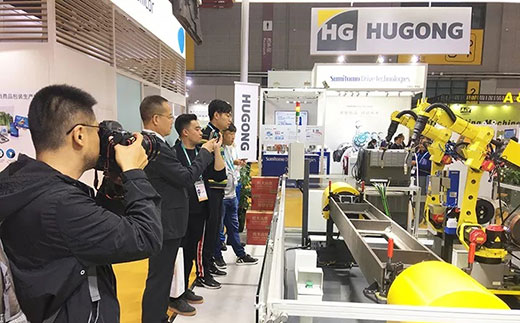 第二届进博会浙江日报拍摄CA88意大利CEA展位