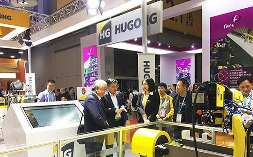 第二届进博会广东省茂名市常务副市长莅临CA88意大利CEA展位